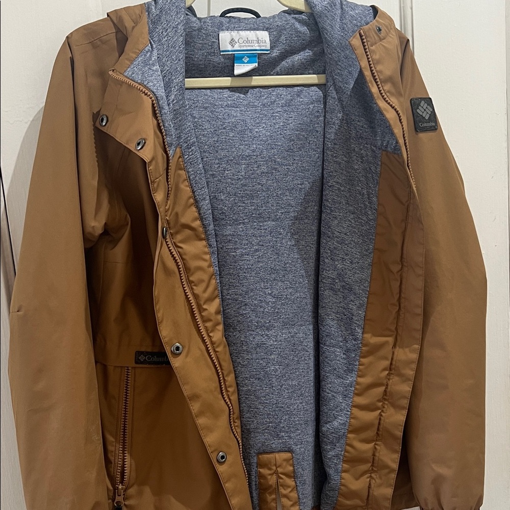 Columbia Insulated Tan Hooded Jacket